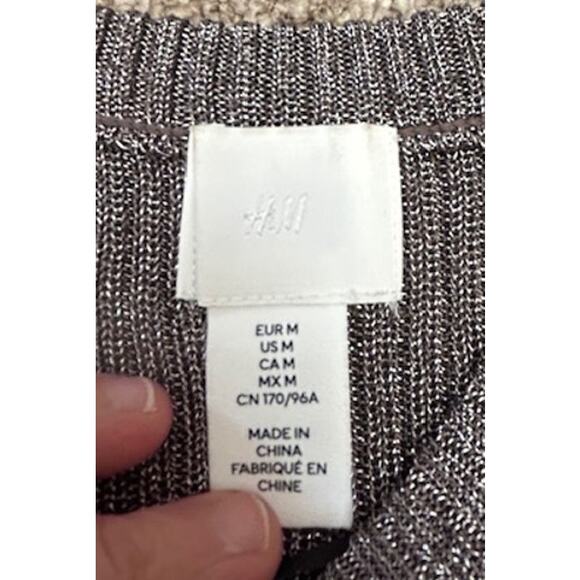 H & M Metallic Fiber Blend Shimmery Ribbed Short Sleeved Women Top Size M - Picture 6 of 9